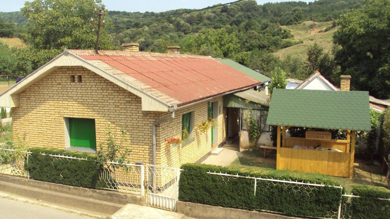 Apartman Rudnik Vrdnik Ngoại thất bức ảnh